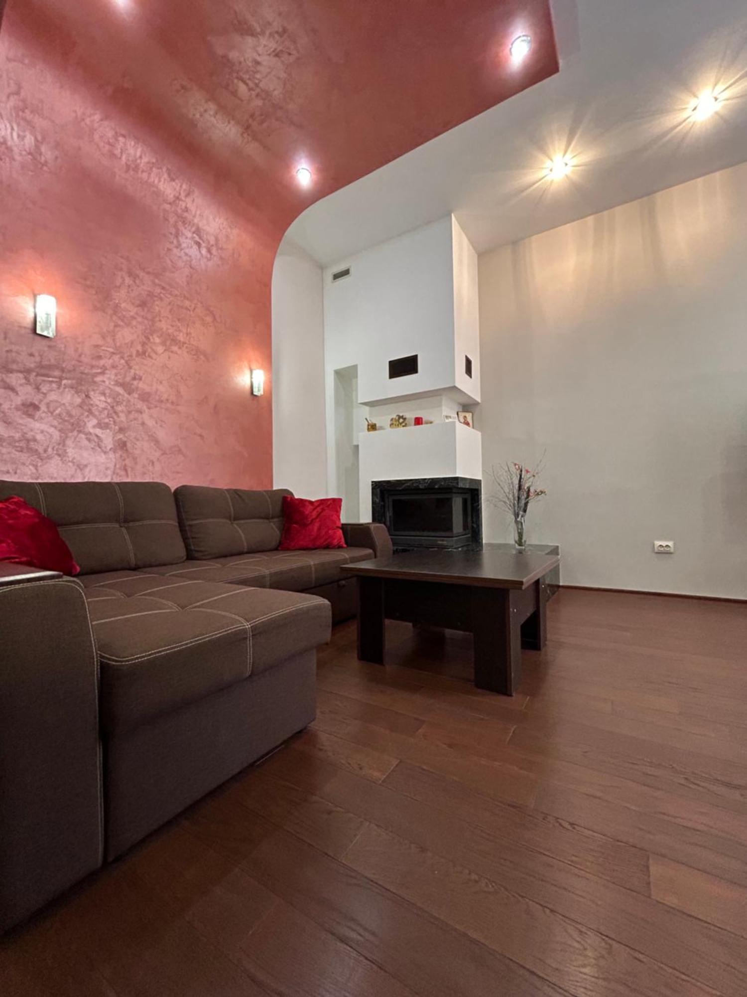 Modern Apartments In A Historical Place On Gorodotskaya Lemberg Exterior foto